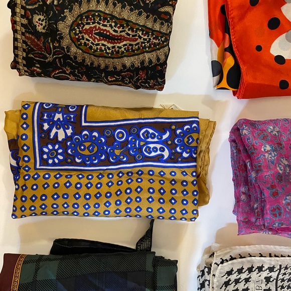 Lot of 16 vintage scarves - Picture 2 of 6
